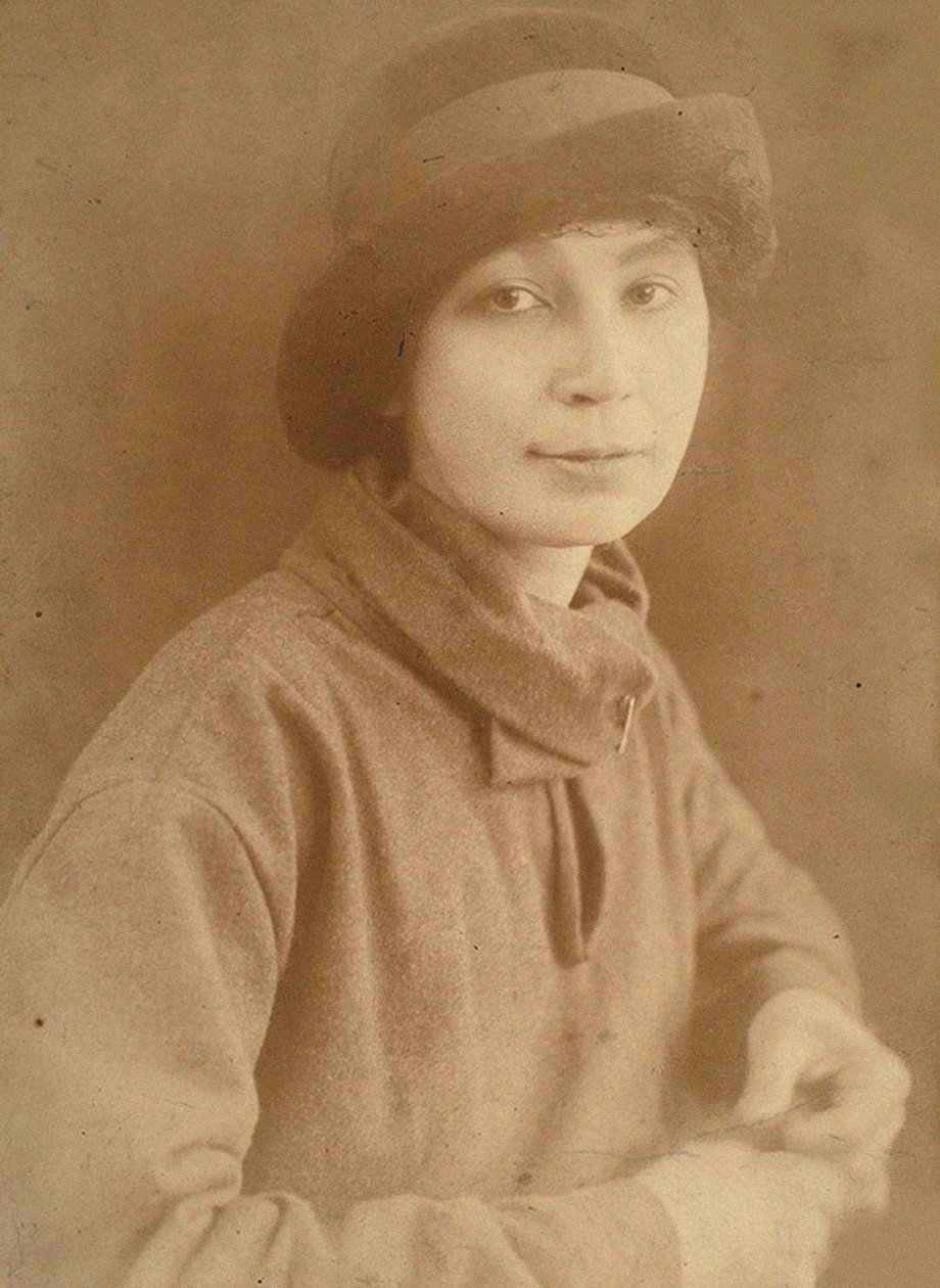 Natalia Sergeevna Goncharova 1881-1962 i Paris, 1917. af Unbekannt