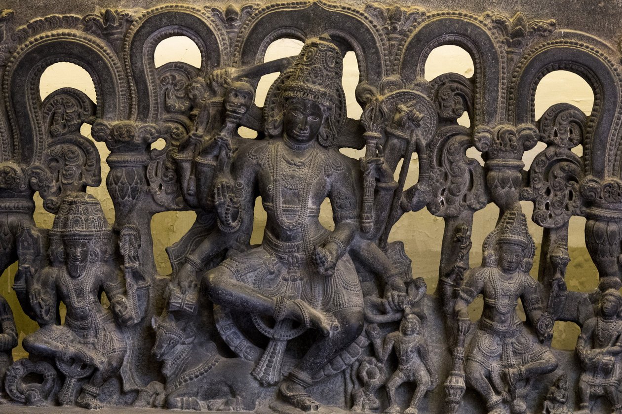 Indiens nationalmuseum, Delhi. Overligger, der viser treenighed (Brahma, Vishnu og Shiva). Kakatiya af Unbekannt