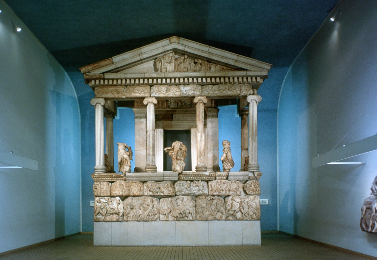 Nereid-monumentet, Lykian, 390-380 f.Kr af Unbekannt