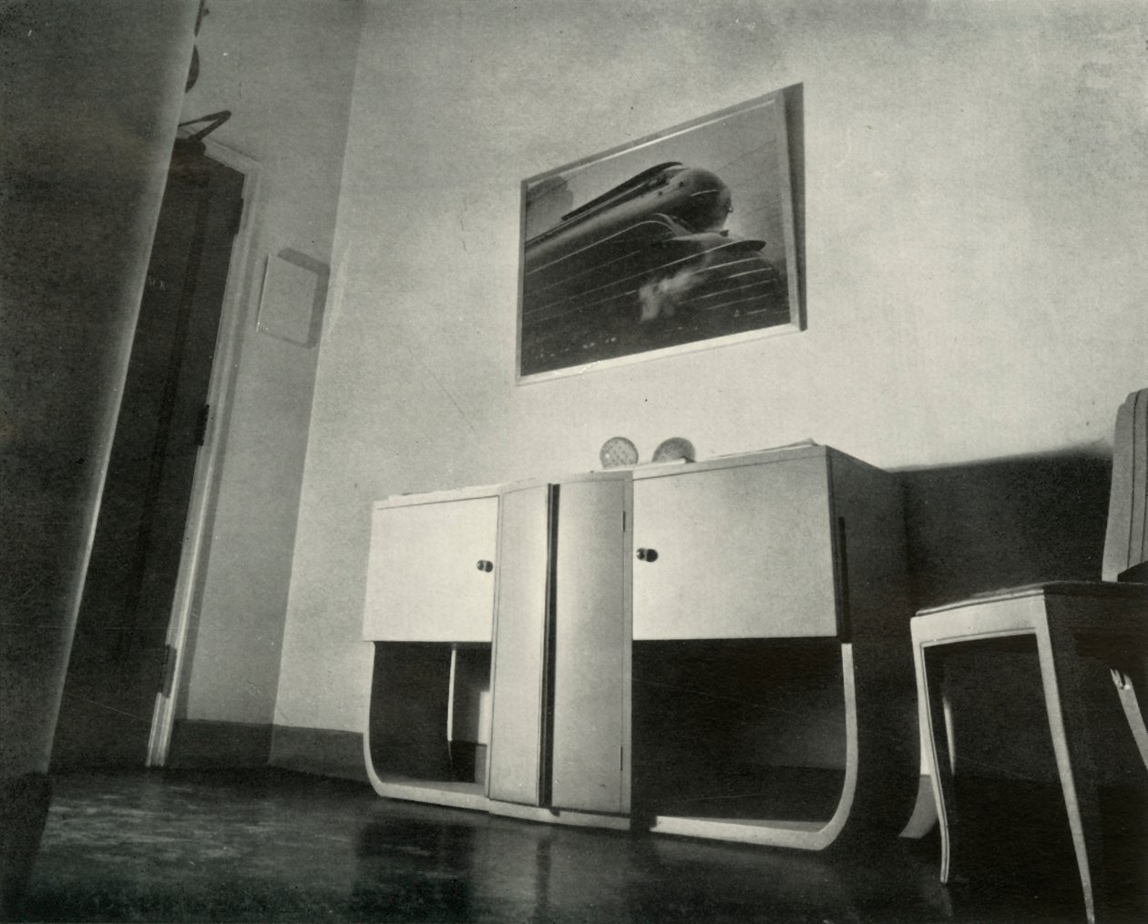 New York pent-house af Raymond Loewy, designet af ham selv - Entrance lobby, 1937. af Unbekannt