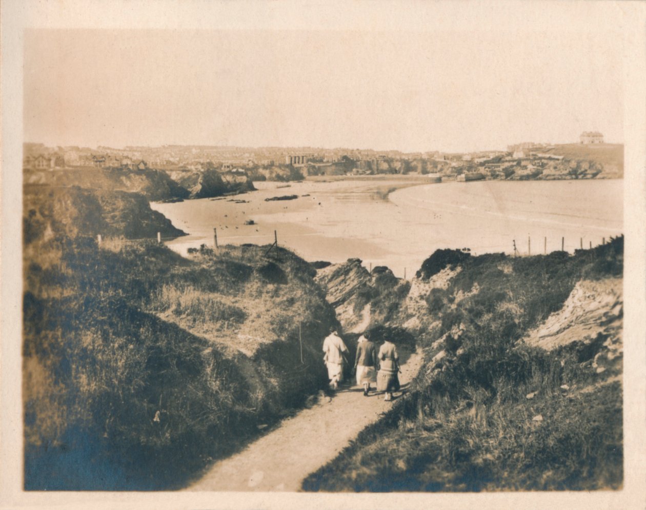 Newquay Cliff Path til Tolcarne Beach, 1927 af Unbekannt