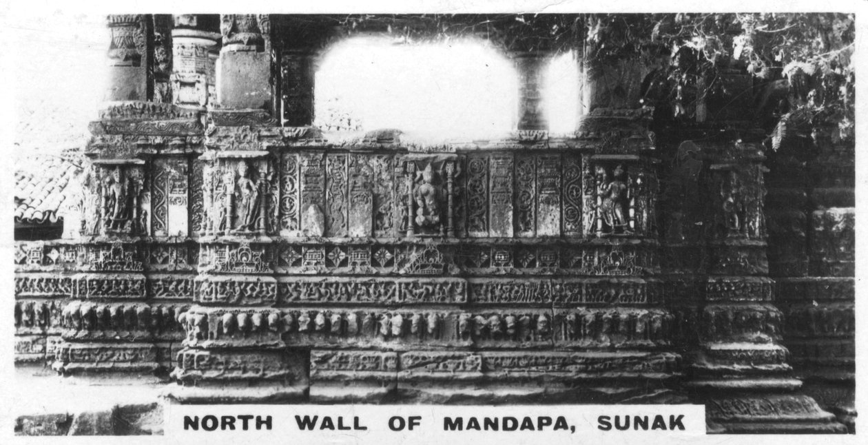 Nordmuren af Mandapa, Sunak, Indien, c1925 af Unbekannt