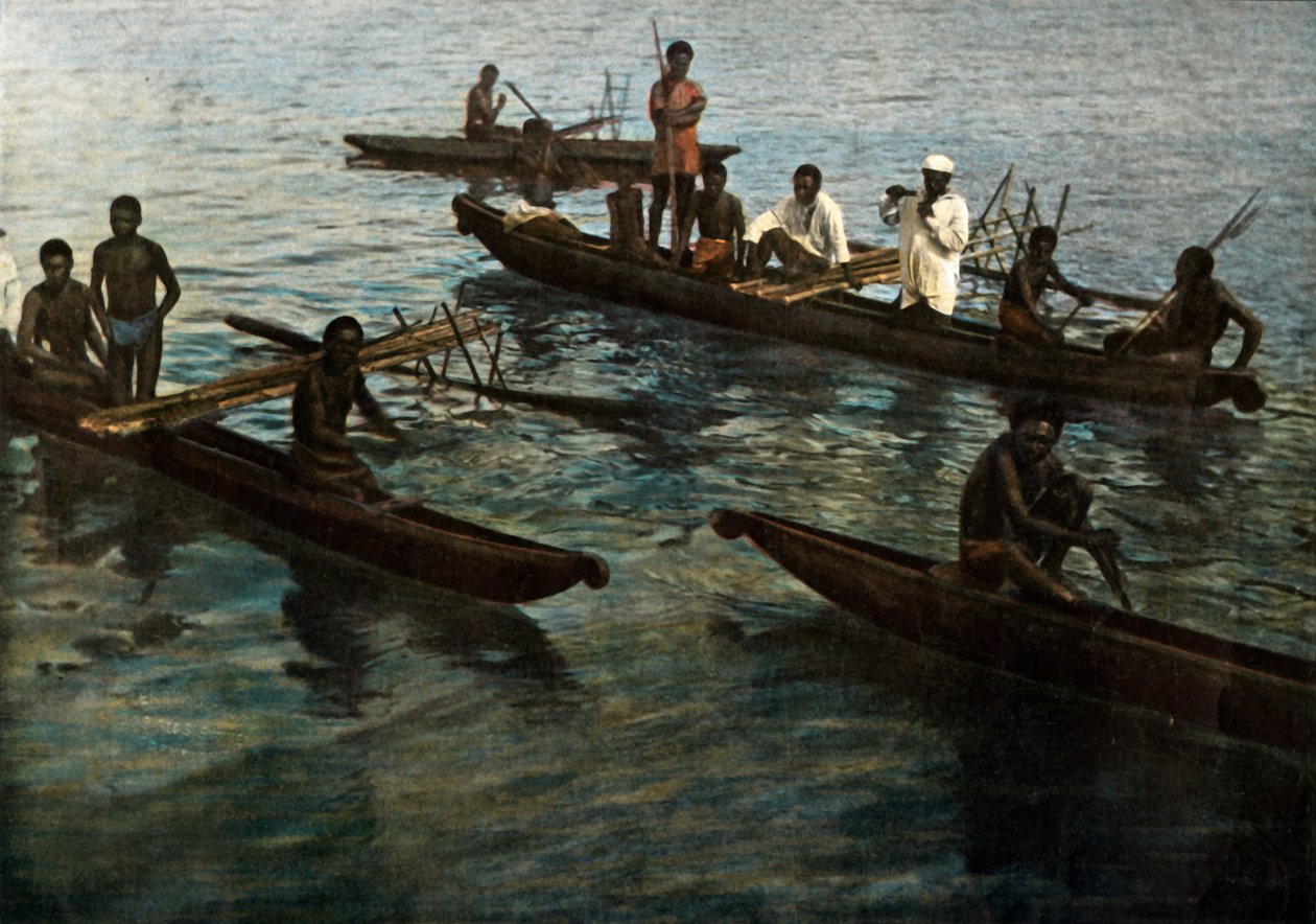 Ny Guinea. Papuanske kanoer, Papua Ny Guinea. Papuanske kanoer, 1900. af Unbekannt