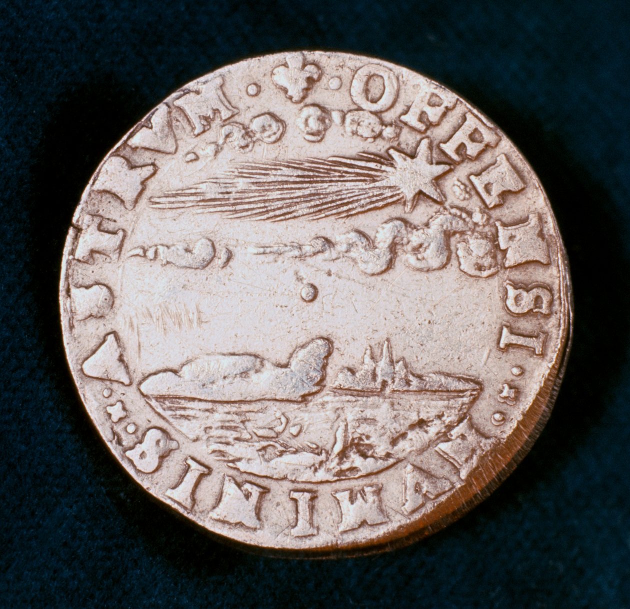 Forsiden af en medalje til minde om den lyse komet fra 1577 af Unbekannt