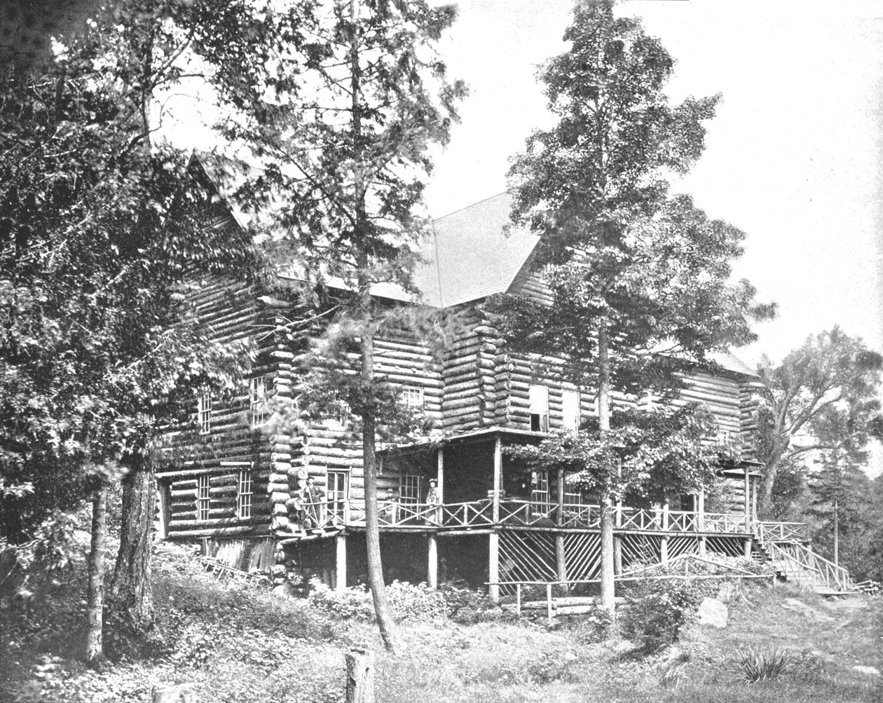 Old Log Cabin, Lake Placid, Adirondacks, New York State, USA, c1900. af Unbekannt