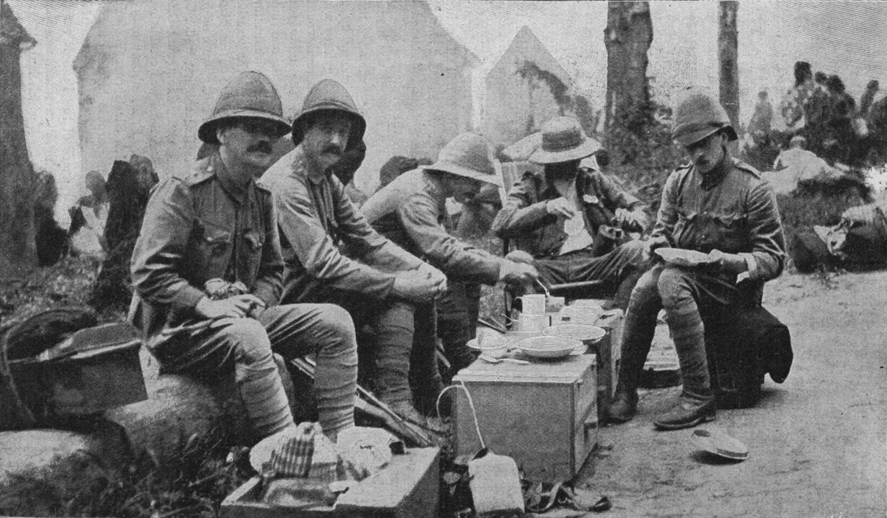 On the March to Kumassi: A Halt for Dinner, 1902 af Unbekannt