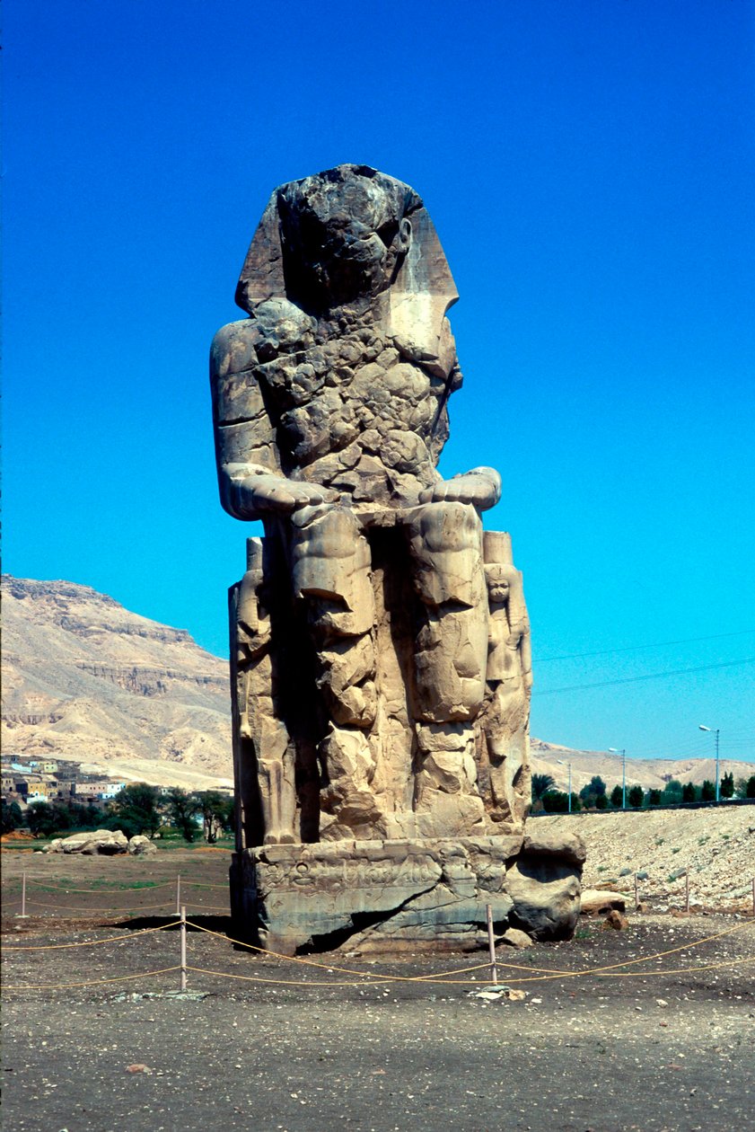 En af Memnons kolosser, nær Kongernes Dal, Egypten, 1300-tallet f.Kr. af Unbekannt