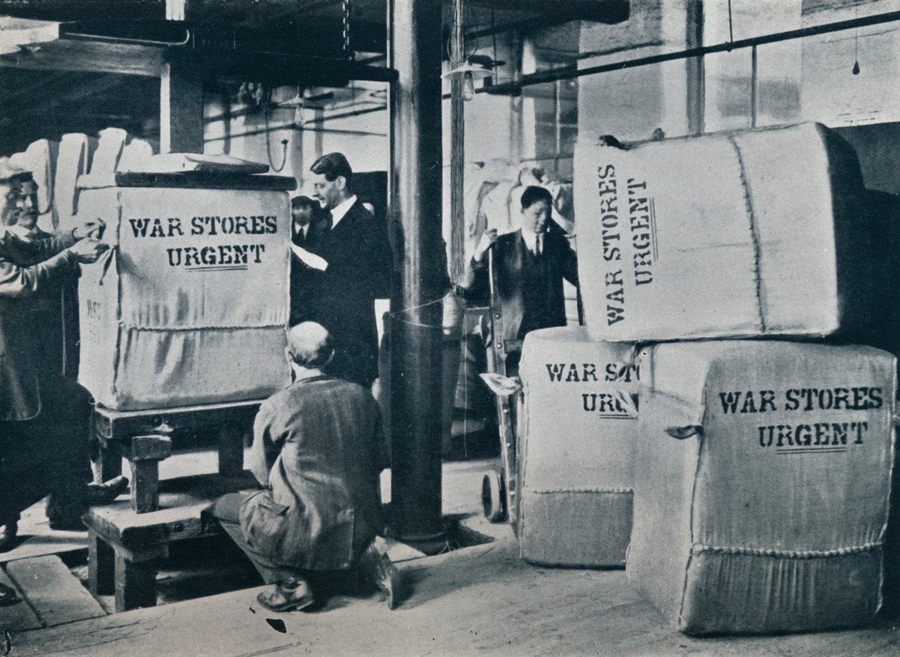 Pakning af khakiballer til afsendelse til regeringen, c1914 af Unbekannt