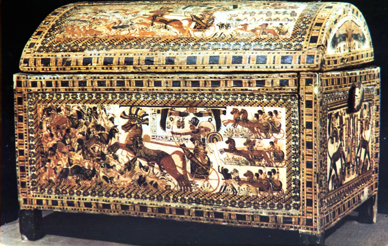 Malet og indlagt kasse fra Tutankhamons skat, oldægyptisk, c1325 f.Kr. af Unbekannt