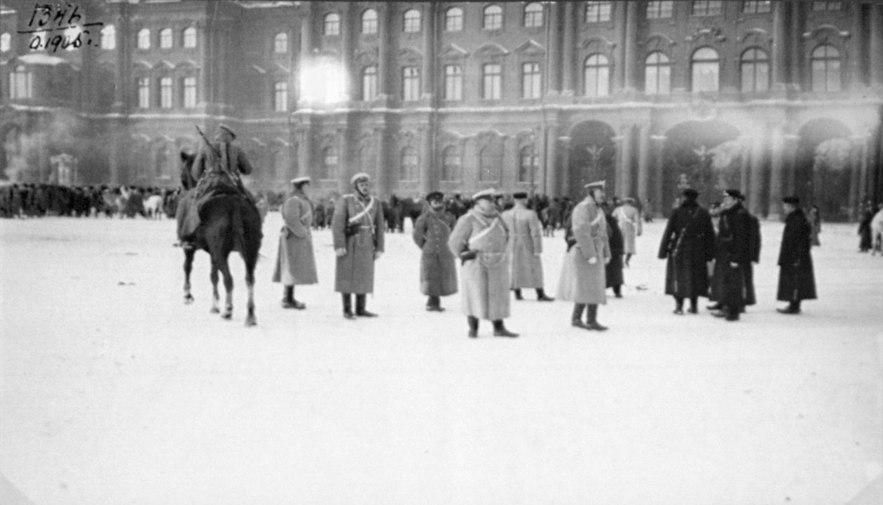 Palace Square, Skt. Petersborg, Rusland, på Bloody Sunday, 1905 af Unbekannt