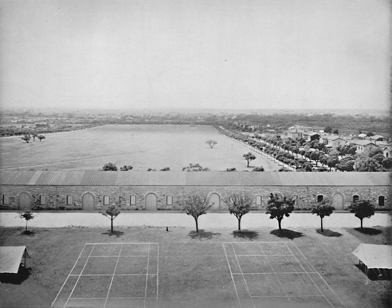 Parade Grounds, San Antonio, Texas, c1897. af Unbekannt