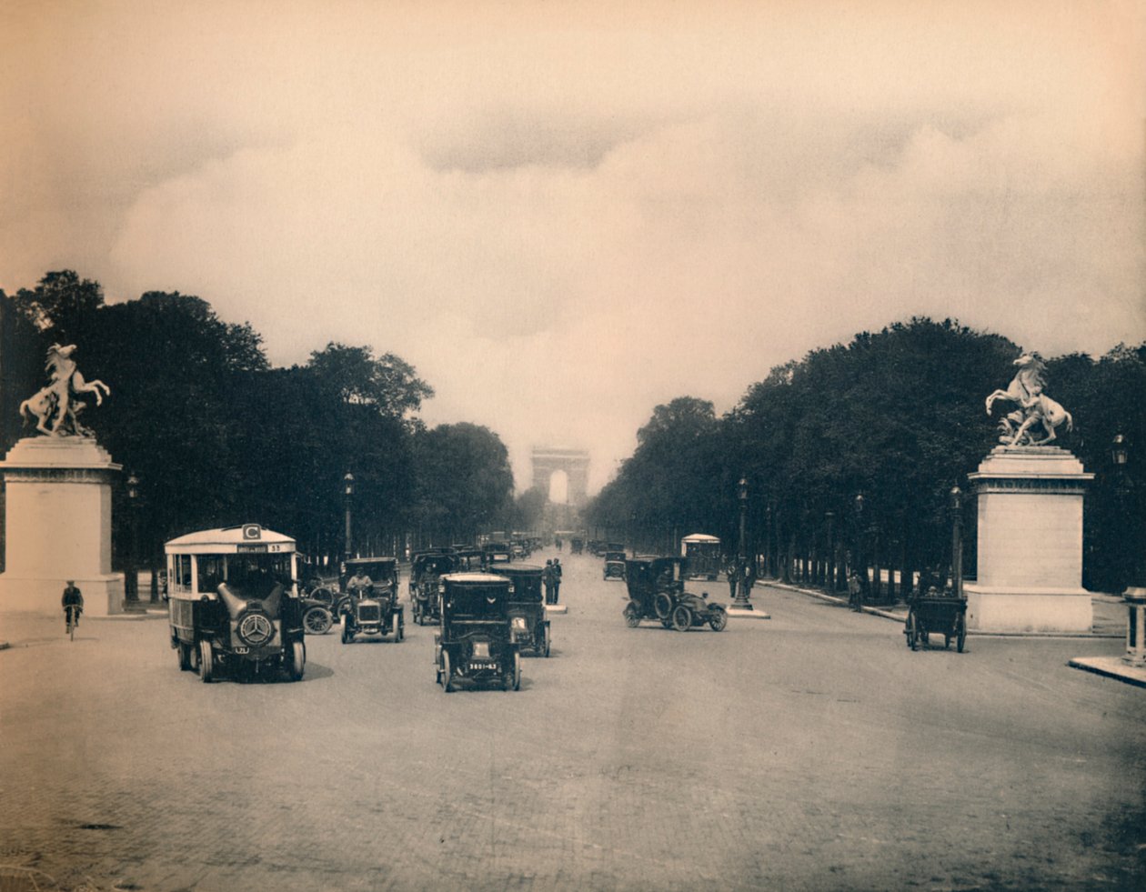 Paris. - Avenue Des Champs-Elysées - LL, c1910. af Unbekannt