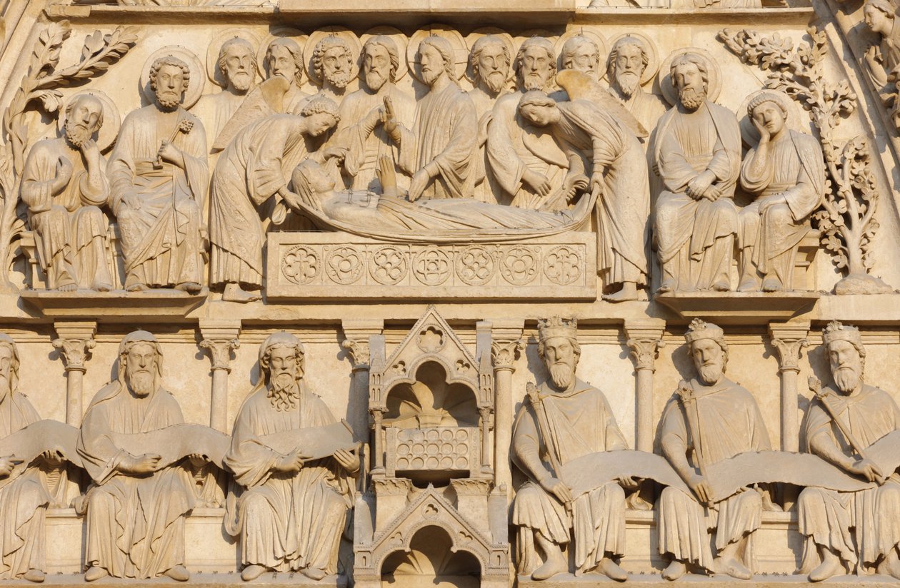 Paris Notre Dame katedral vestfløj: Jomfruporten: Maria på sit dødsleje omgivet af Jesus og apostlene, Paris, Frankrig af Unbekannt