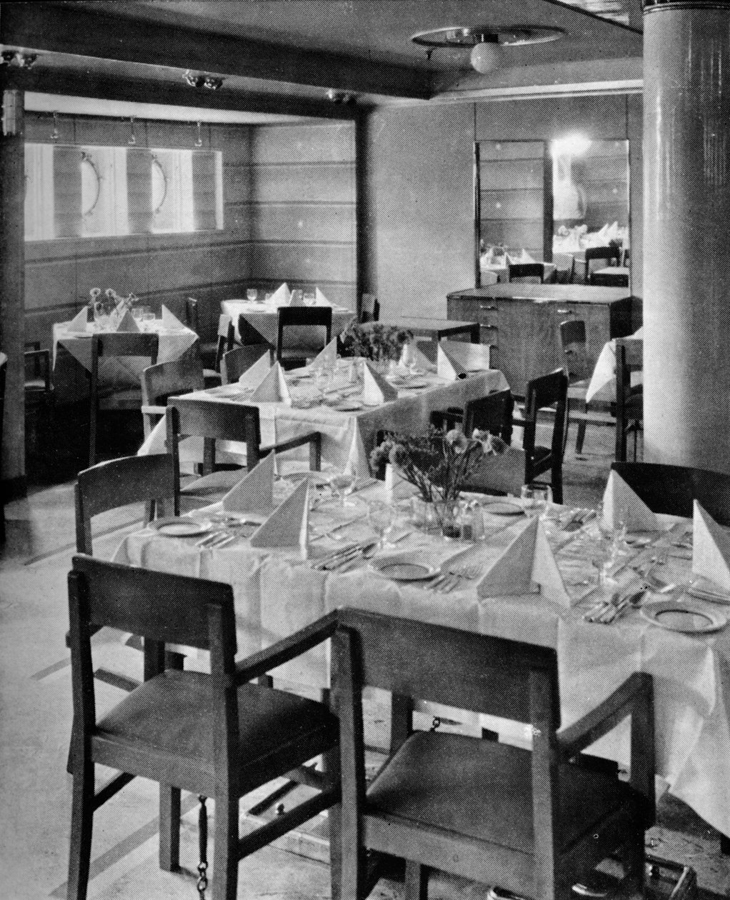 En del af Tourist Dining Saloon, 1935 af Unbekannt