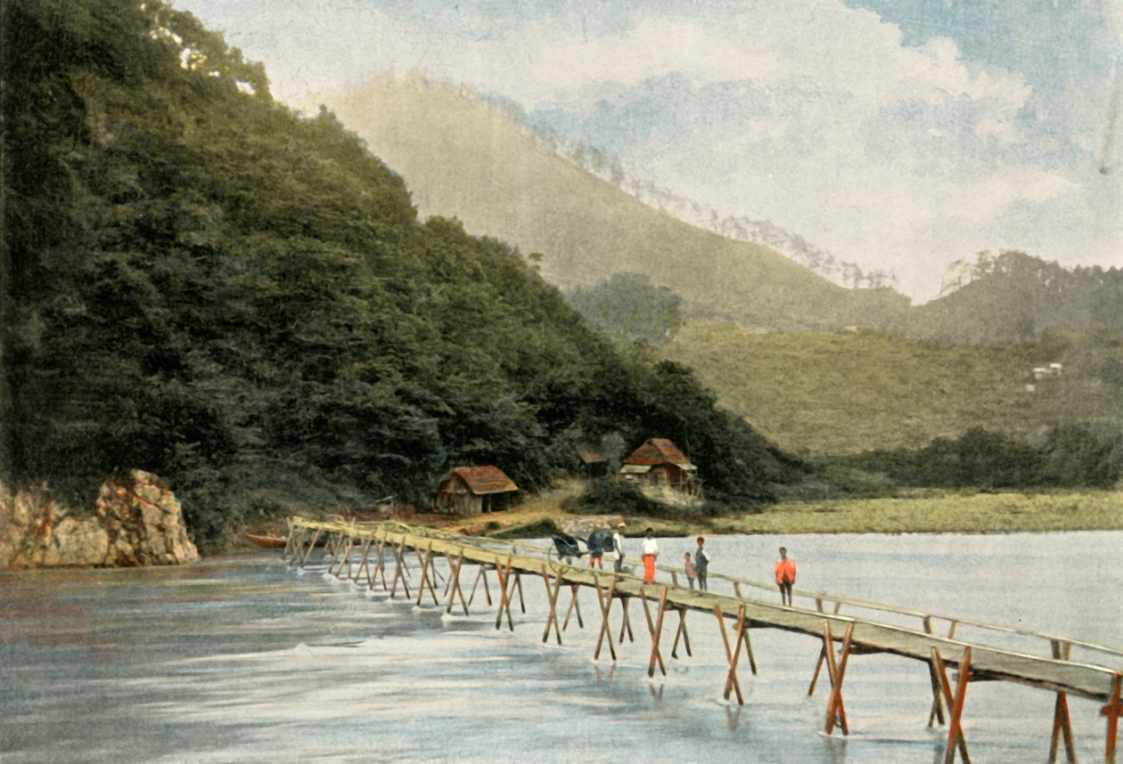 Passerelle Sur La Riviere DArakawa, gangbro over Arakawa-floden, 1900. af Unbekannt