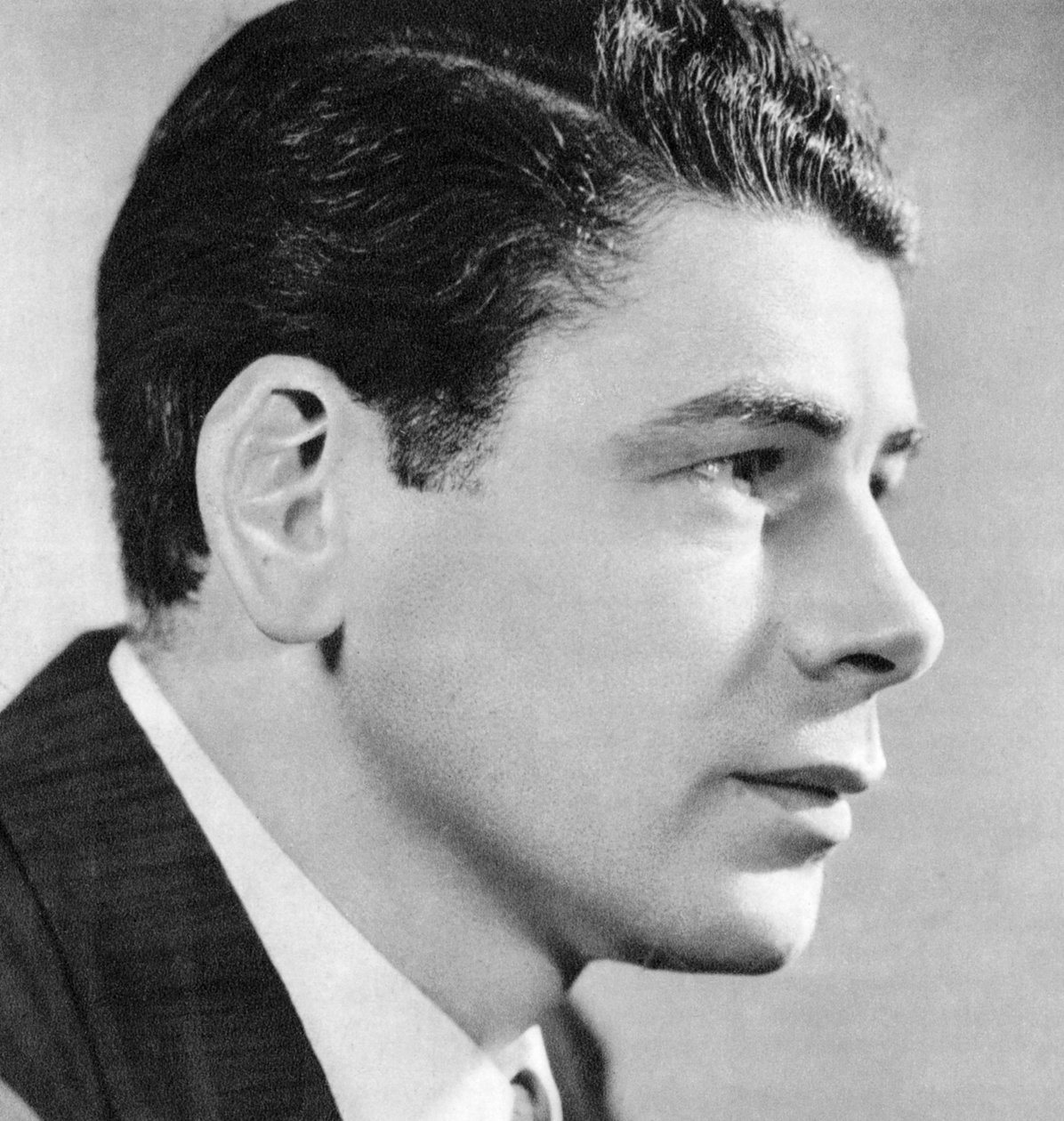 Paul Muni, amerikansk filmskuespiller, 1934-1935 af Unbekannt