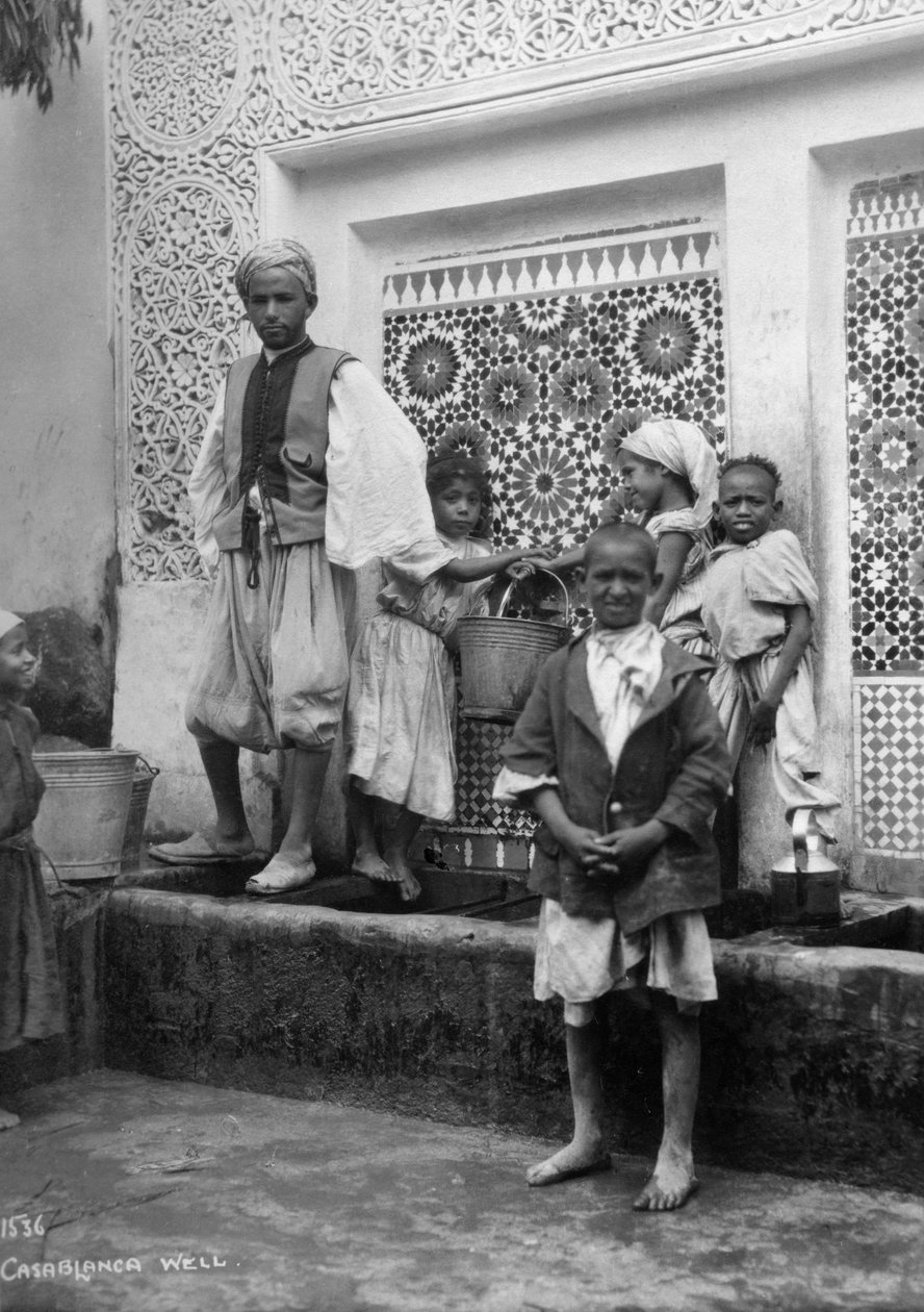 Folk ved en brønd, Casablanca, Marokko, c1920