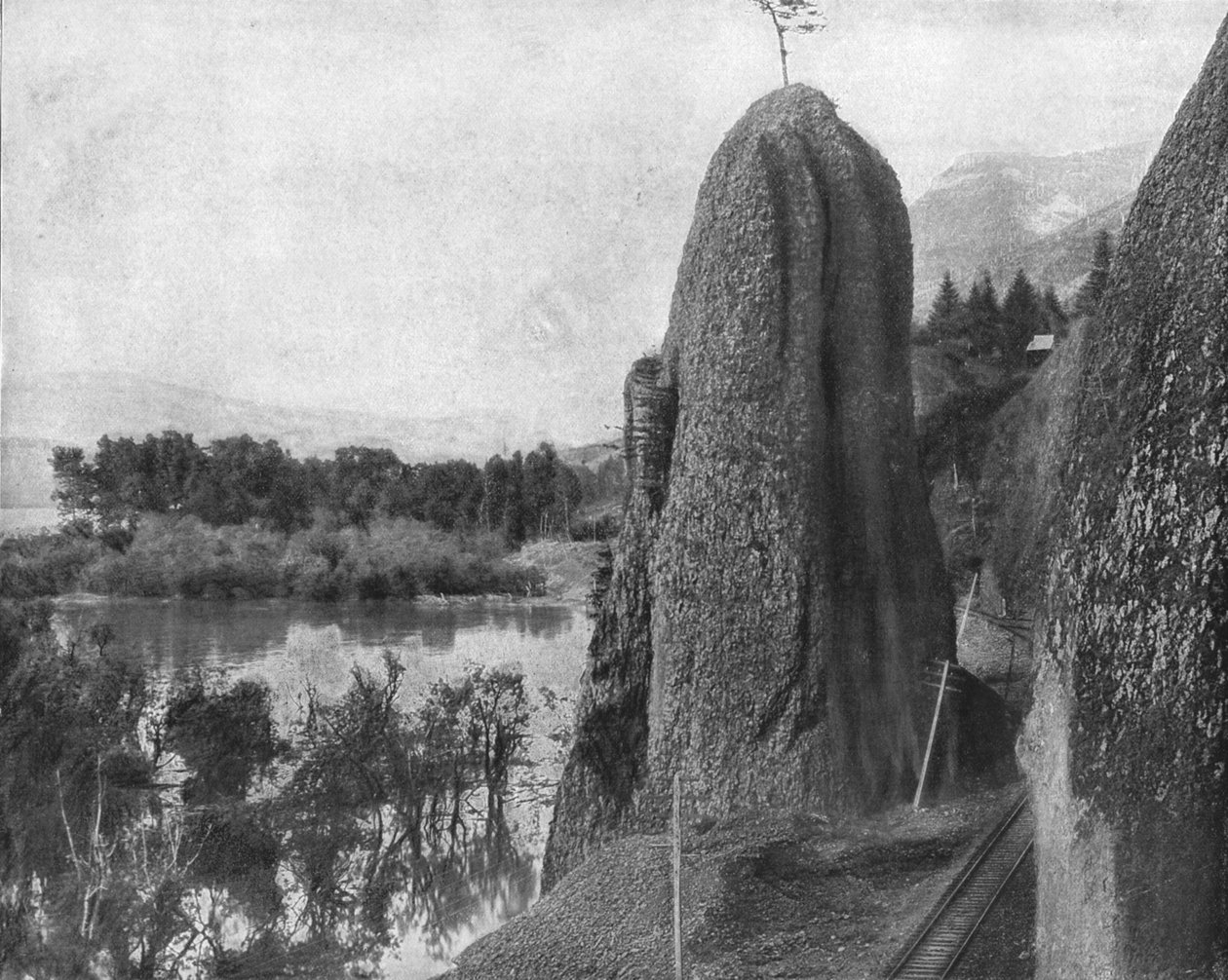 Pillars of Hercules, Columbia River, USA, c1900. af Unbekannt