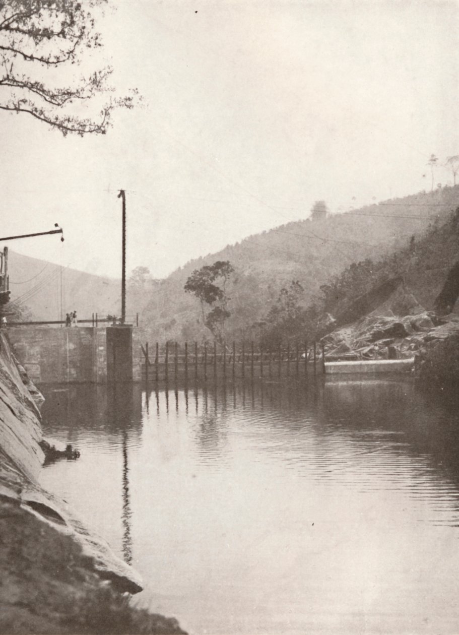 Pirahy Diversion Dam fra opstrøms for Rio Light and Power Works, 1914 af Unbekannt