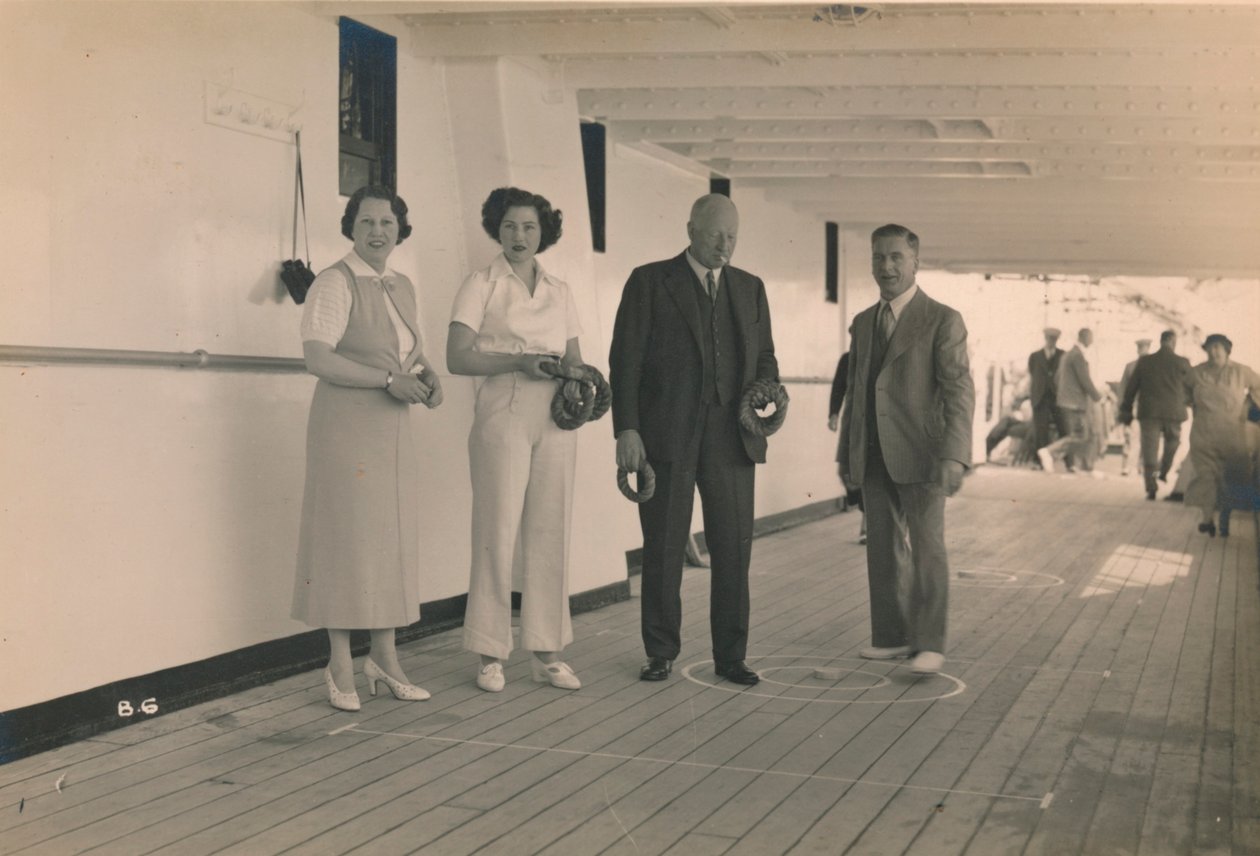 At spille quoits om bord på SS Arandora Star, 1936 af Unbekannt