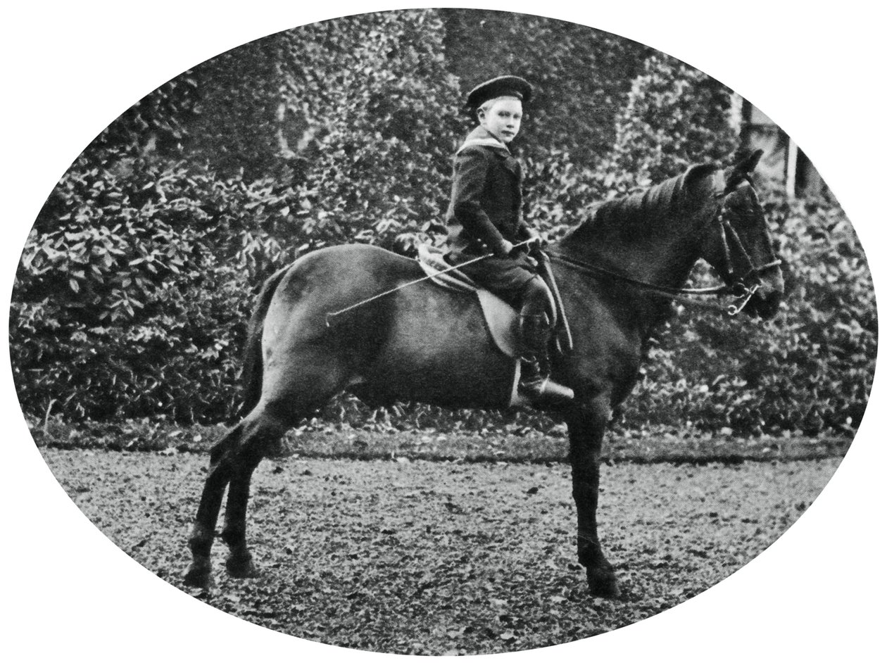 Prins Albert Windsor i en alder af seks, siddende på en hest, 1902 af Unbekannt
