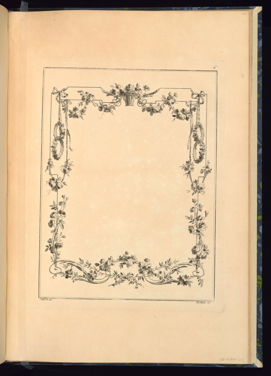 Print, Pl. 6 af 18. kartelbog og trofæer af Ransons værk fra Works, der indeholder en samling trofæer, attributter, cartoucher, vaser, blomster, ornamenter og flere behagelige designs til brodering af lænestole; komponeret og designet af Ranson af Unbekannt