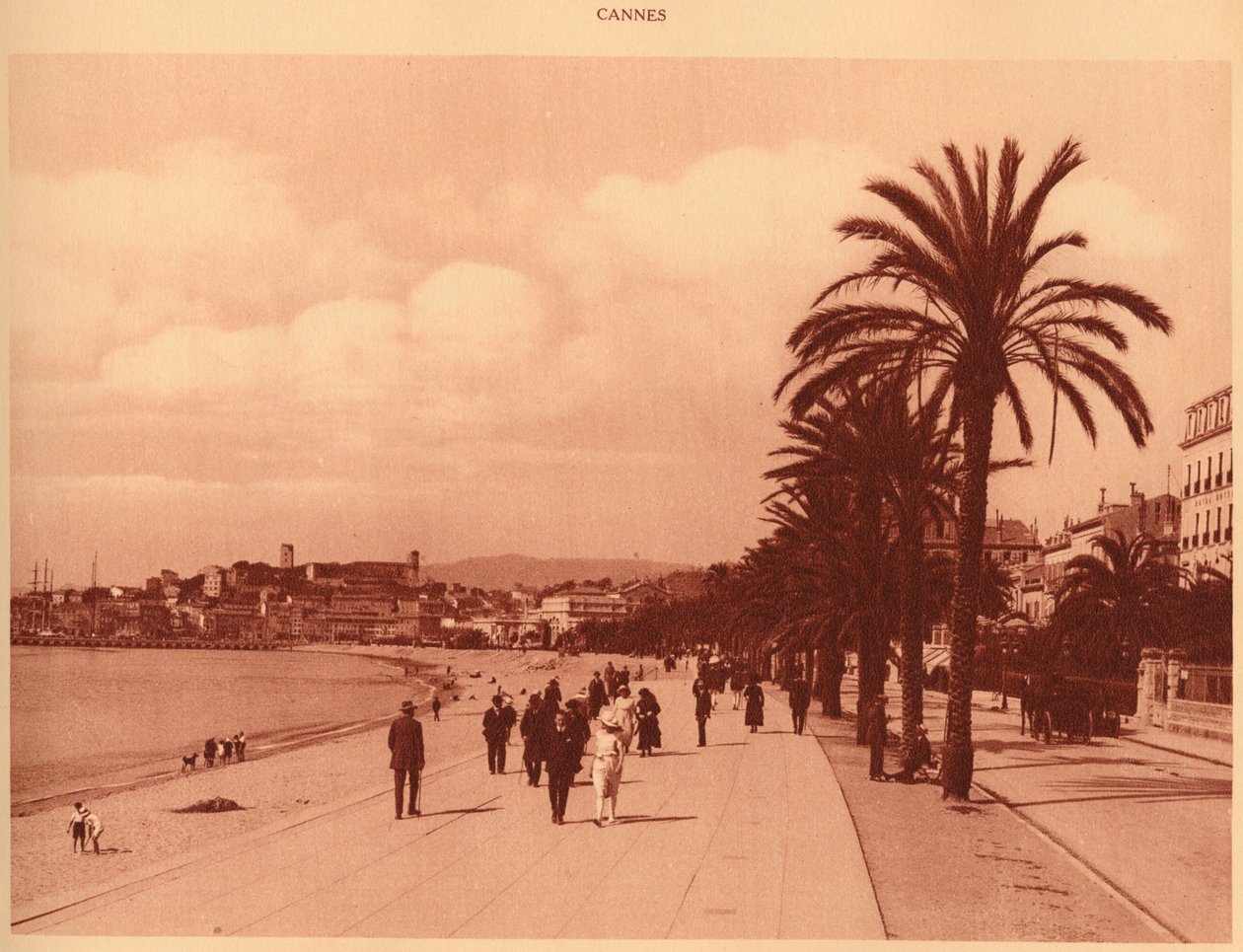 Promenade de la Croisette og Mont Chevalier, Cannes, 1930. af Unbekannt