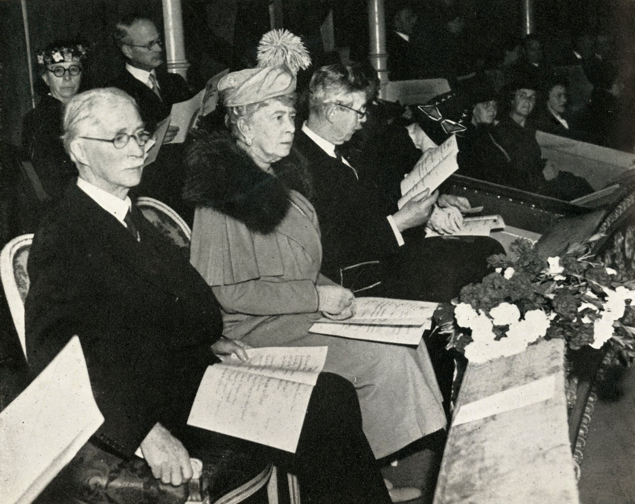 Queen Mary ved Thanksgiving for Victory-koncerten, Royal Albert Hall, 1945, 1951. af Unbekannt