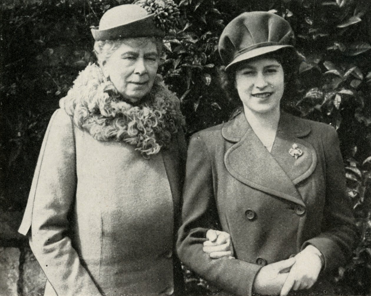 Dronning Mary med prinsesse Elizabeth, april 1944, 1951. af Unbekannt