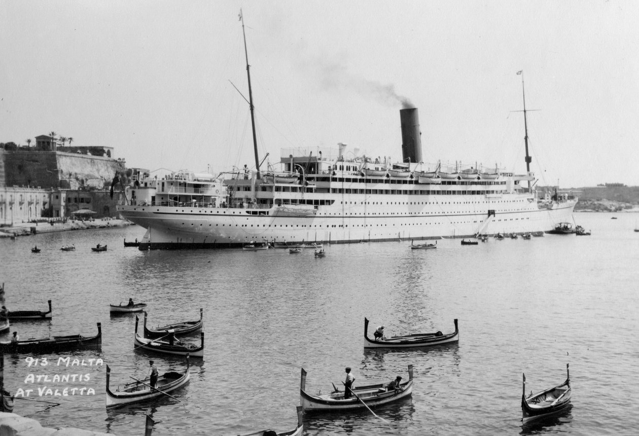 RMS Atlantis, Valetta, Malta, c1929-c1939 af Unbekannt