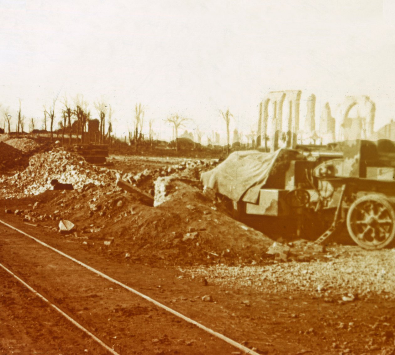 Jernbanelinjer ved landsbyen Noordschote, Flandern, Belgien, c1914-c1918 af Unbekannt