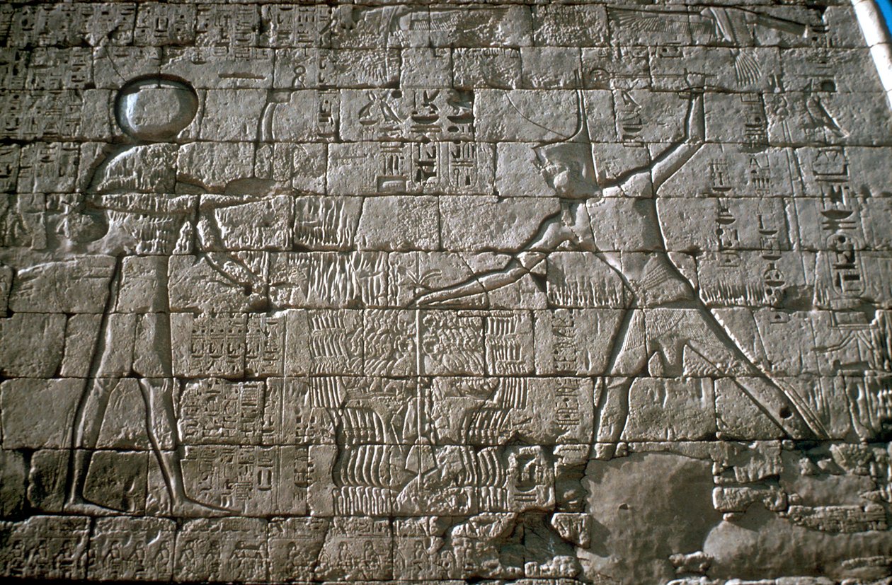 Ramses III slår sine fjender foran Amun-Ra, Mortuary Temple, Medinet Habu, Egypten, c12. århundrede f.Kr. af Unbekannt