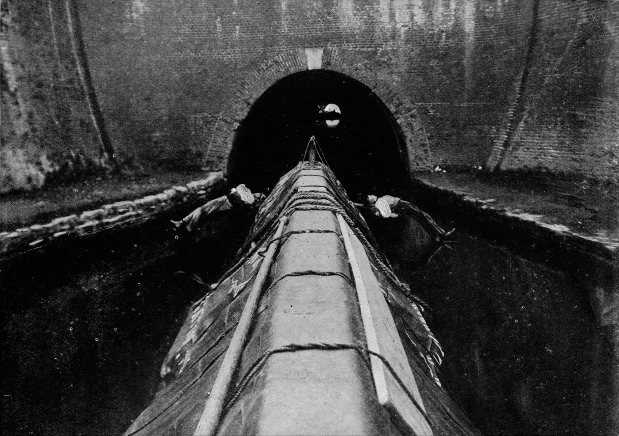 Klar til at begynde at sejle en kanalbåd, London, c1890 1903 af Unbekannt