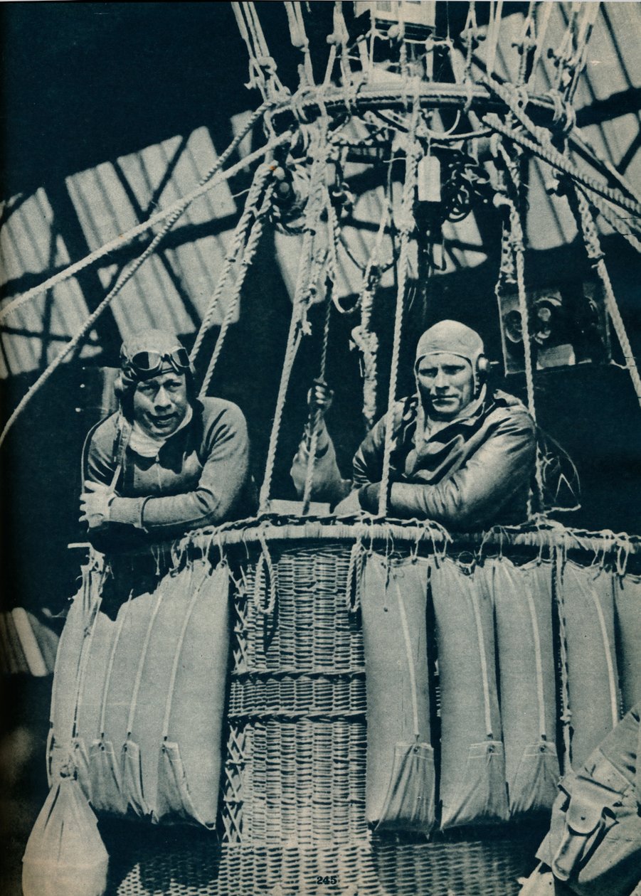 Klar til at teste instrumenter til brug i forsøget på ordene højderekord i 1935 c1937 af Unbekannt