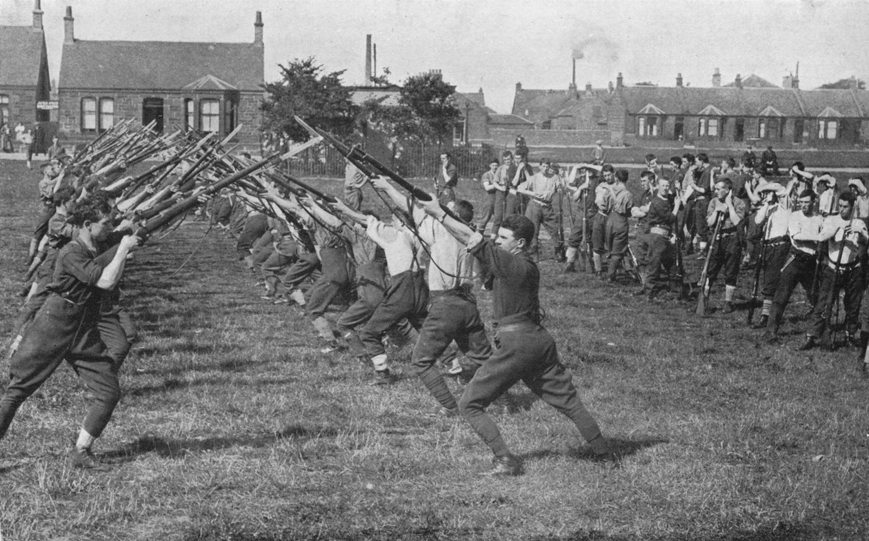 Rekrutter lærer brugen af bajonetten, 1915 af Unbekannt