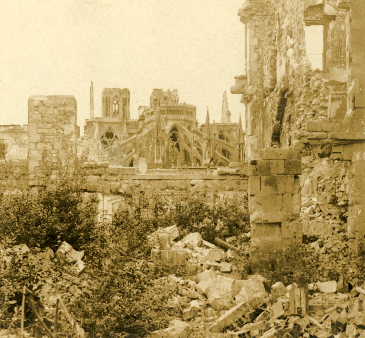 Reims-katedralen, Reims, Nordfrankrig, c1914-c1918 af Unbekannt