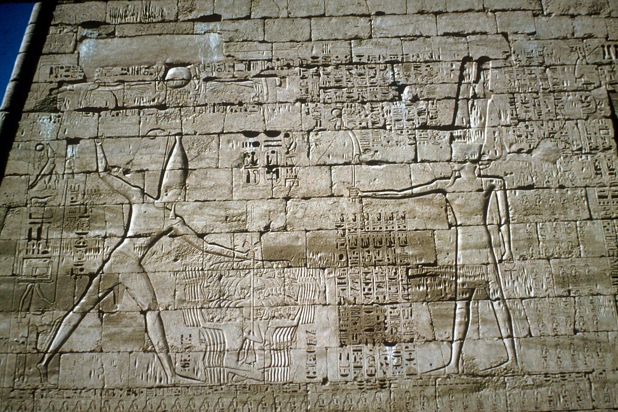 Relief af Ramses III, der slår fjender, Ramses III