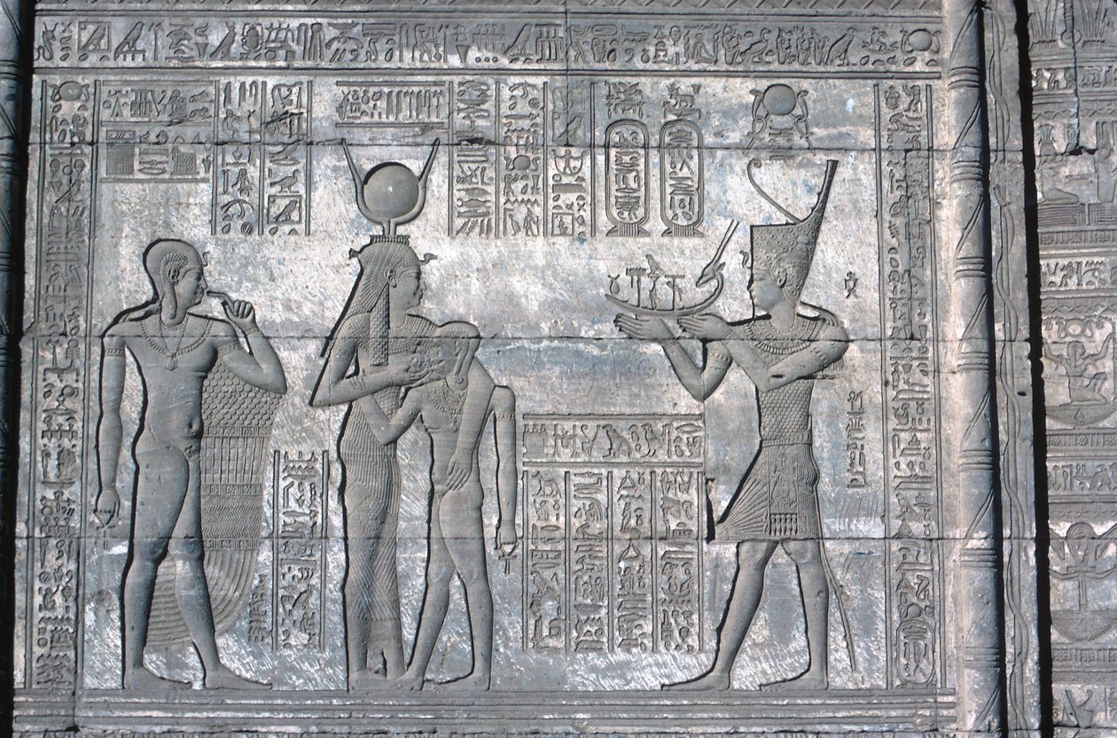 Relief på den romerske Mammisi, Hathors tempel, sen ptolemæisk og romersk, c125 f.Kr. - c60 e.Kr. af Unbekannt