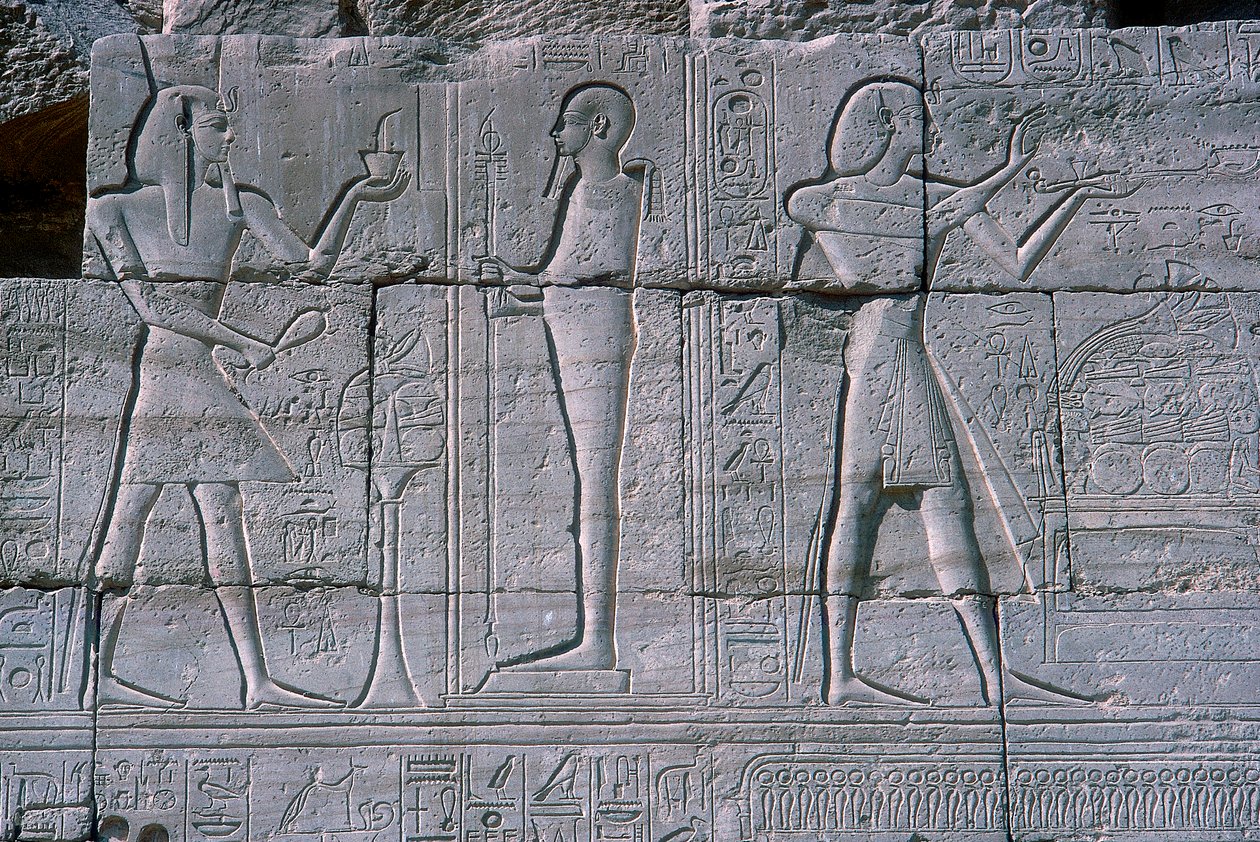 Relief, der viser Ramses II før Ptah, Ramesseum, Ramses II-templet, Luxor, Egypten, c1250 f.Kr. af Unbekannt