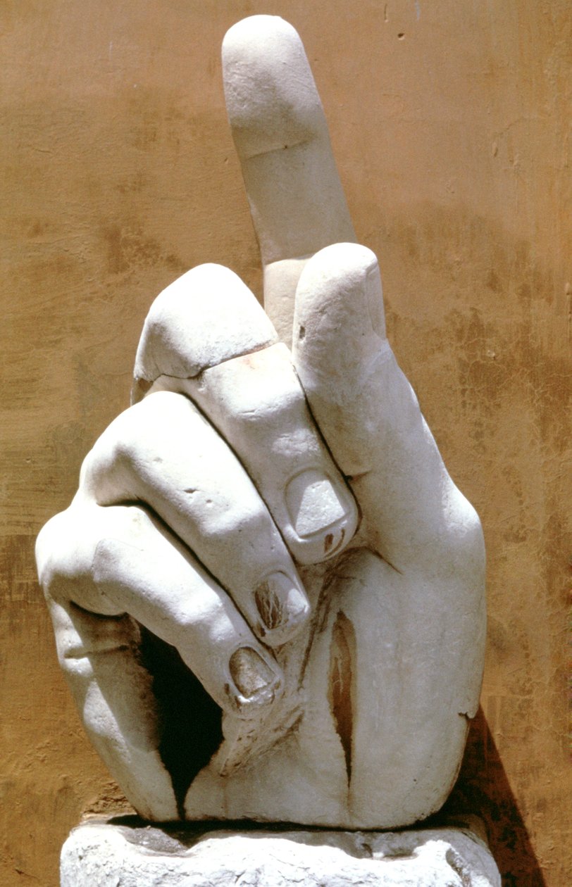 Højre hånd fra en kolossal statue af kejser Konstantin, 330 e.Kr af Unbekannt