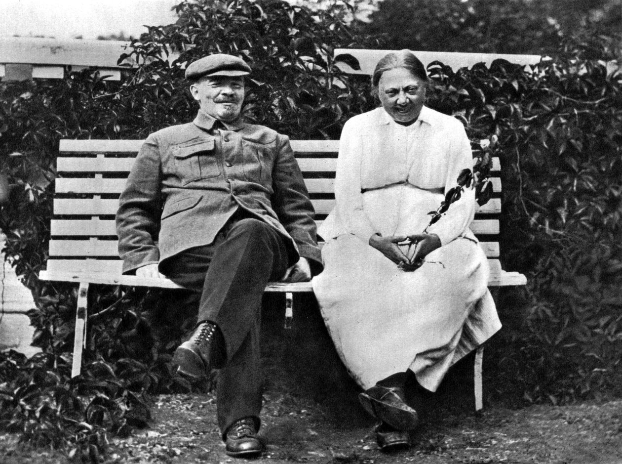 Den russiske bolsjevikiske leder Vladimir Lenin og Nadezhda Krupskaya, Gorki, ukrainske SSR, 1922 af Unbekannt