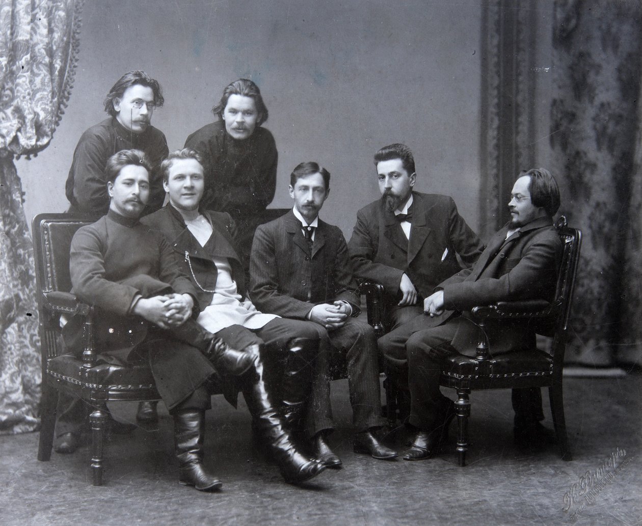 Den russiske forfatter Maxim Gorky i litteraturgruppen Sreda Wednesday, 1902 af Unbekannt