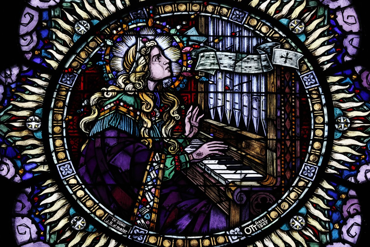 Sankt Peter den yngre katolske kirke. Rose vindue. Sancta Cecilia, musikernes skytshelgen. Strasbourg. Frankrig. af Unbekannt