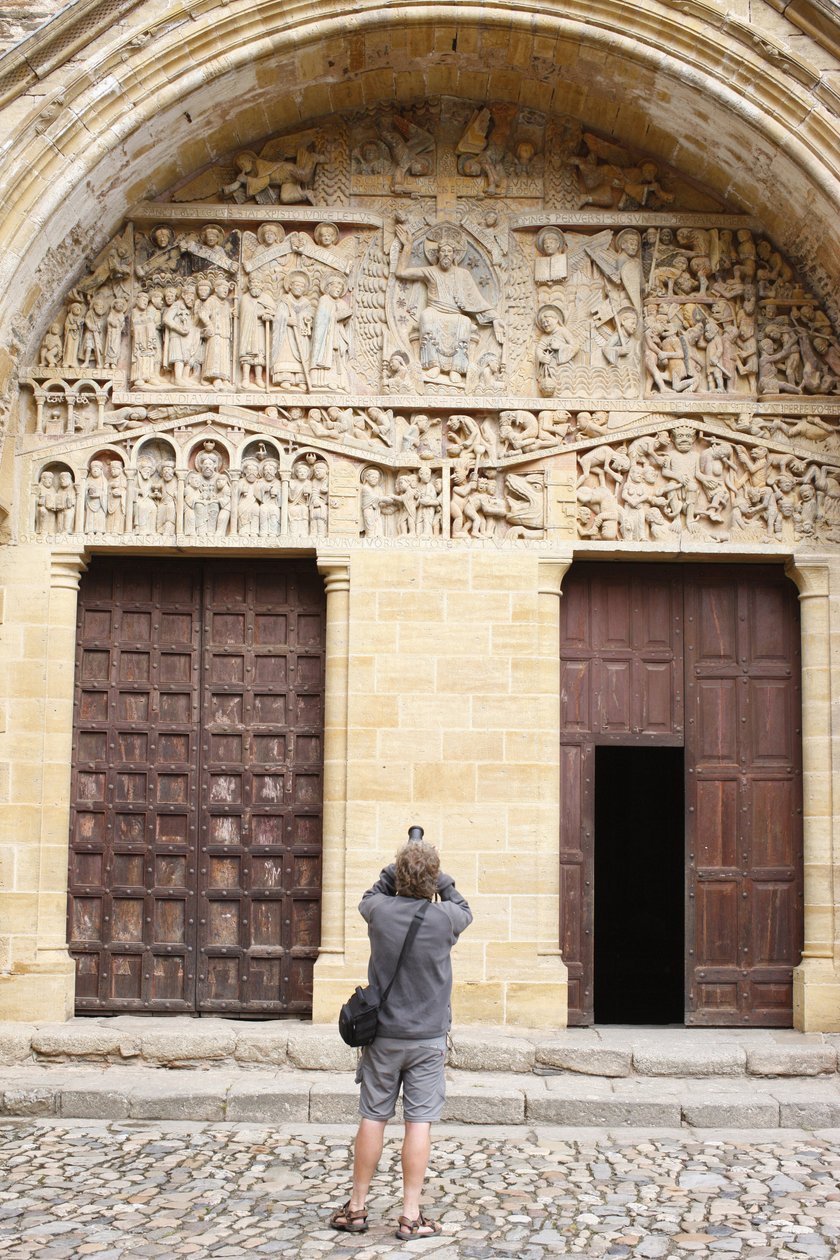 Sainte Foy klosterkirkens døre og tympanum, Conques, Frankrig af Unbekannt