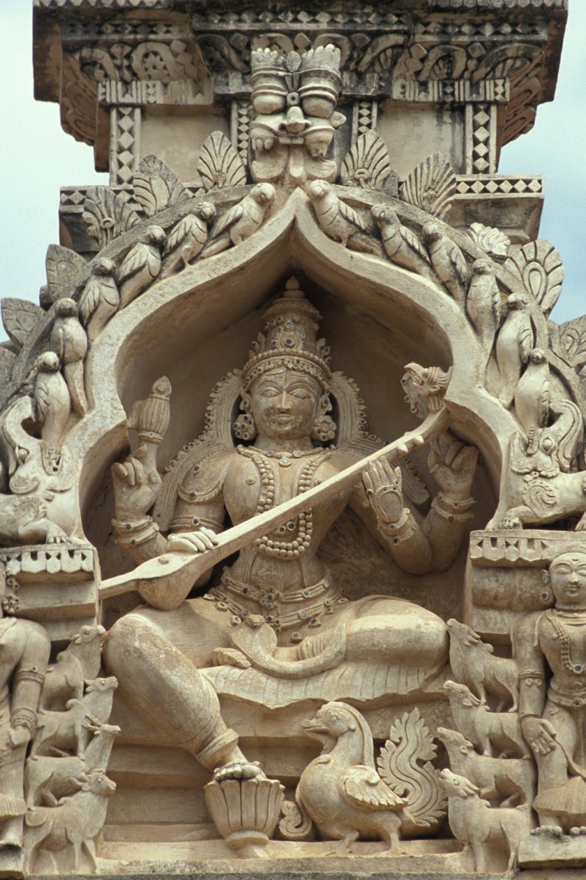 Skulptur af hinduistisk gudinde Saraswati, Belur, i dag af Unbekannt