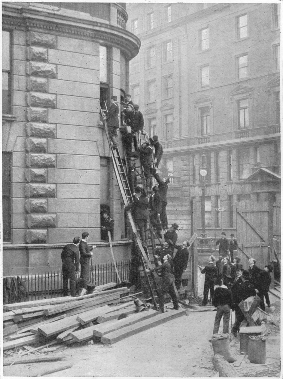 Tjenere brandvæsen på Hotel Cecil, London, c1903 1903 af Unbekannt