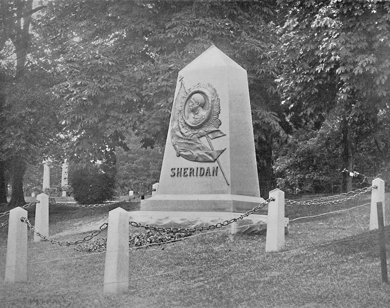 Sheridans Tomb, National Cemetery, Washington, D.C., c1897. af Unbekannt