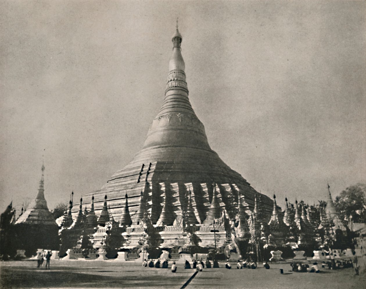 Shwedagon Pagoda, Yangon, 1900. af Unbekannt