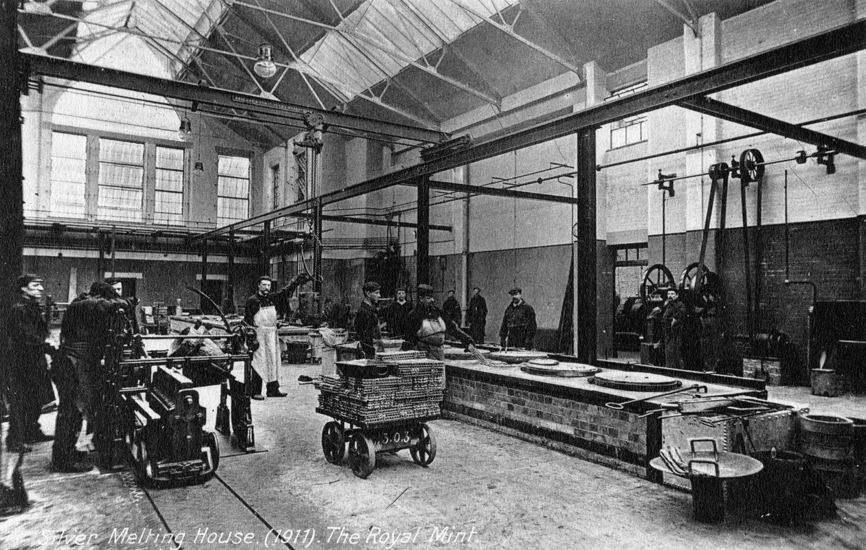 Silver Melting House, Royal Mint, Tower Hill, London, 1911 af Unbekannt