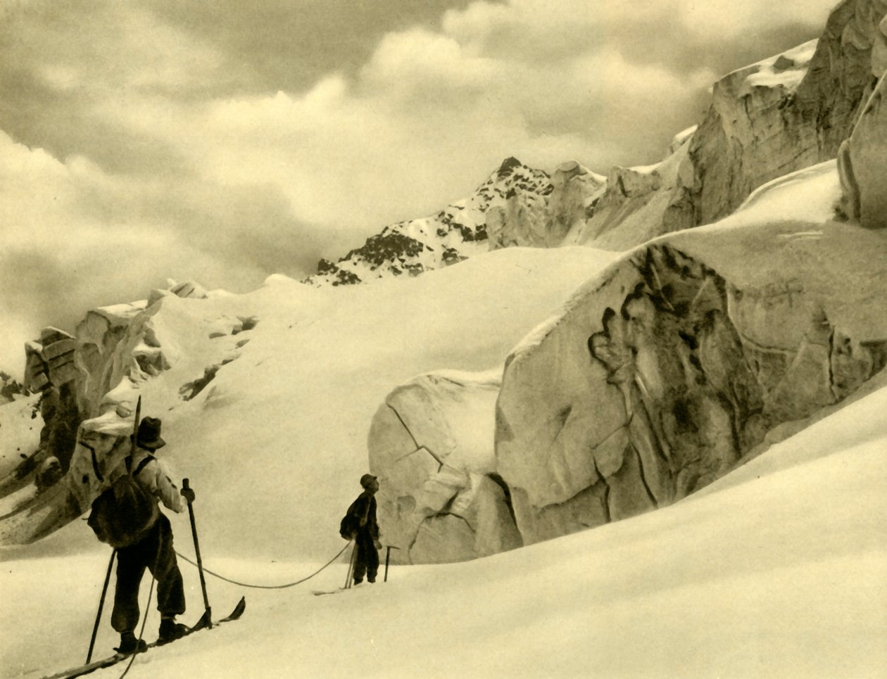Skiløb i Silvretta, Østrig, c1935. af Unbekannt